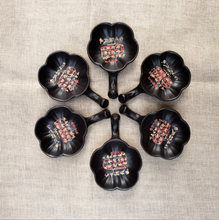 Chaozhou ceramics factory supply dual-purpose dish dish plum creative ceramic ink pen holder Bige multifunctional water dish