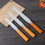 Cake spatula with wooden handle